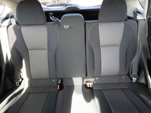 Used 2019 Subaru Crosstrek 2.0i Premium image 13