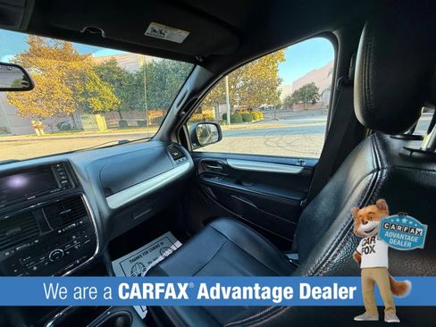 Used 2018 Dodge Grand Caravan GT FWD image 65