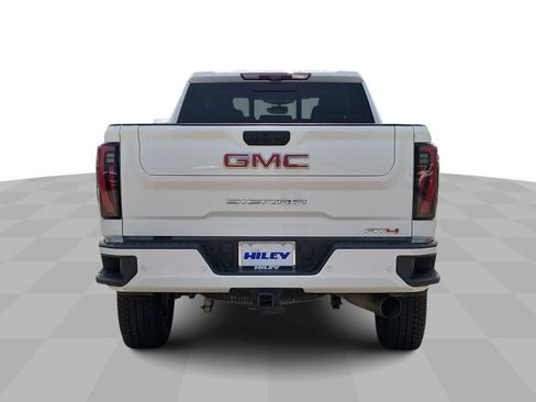 Used 2024 GMC Sierra 2500 AT4 w/ AT4 Premium Plus Package AWD/4WD image 7