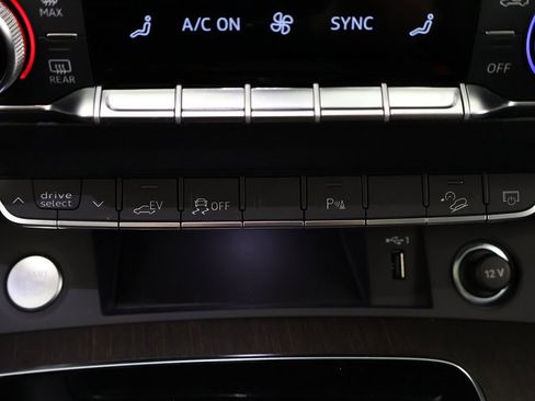 Used 2024 Audi Q5 e Premium Plus image 55