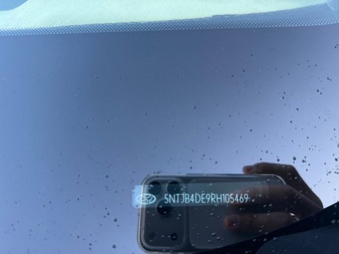 Used 2024 Hyundai Santa Cruz SEL image 24