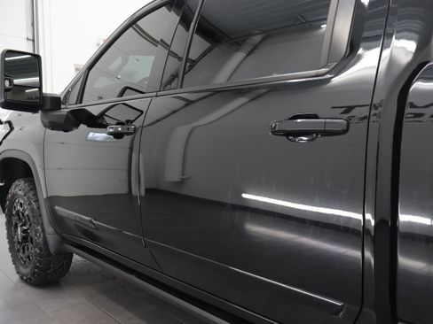 Used 2024 Chevrolet Silverado 3500 High Country w/ High Country Premium Package AWD/4WD image 41