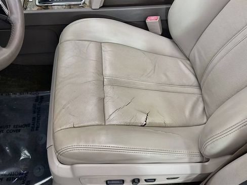 Used 2017 Lincoln Navigator L Select RWD image 20