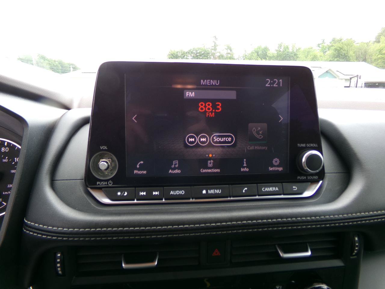Used 2022 Nissan Rogue S AWD/4WD image 13