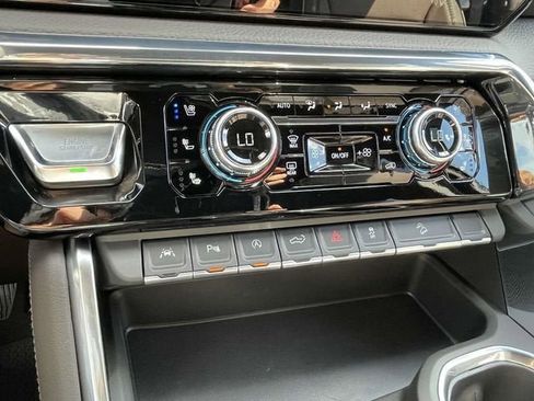 New 2026 GMC Sierra 1500 Denali w/ Technology Package image 14