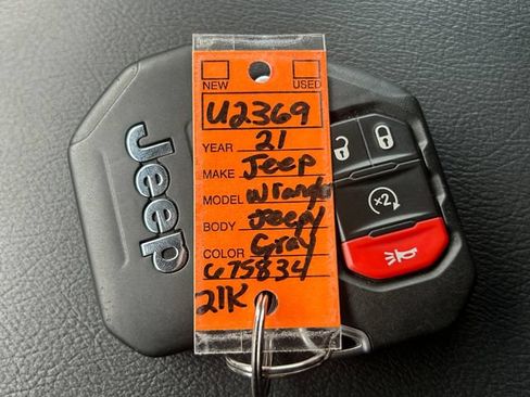 Used 2021 Jeep Wrangler Unlimited Sahara w/ Cold Weather Group AWD/4WD image 37