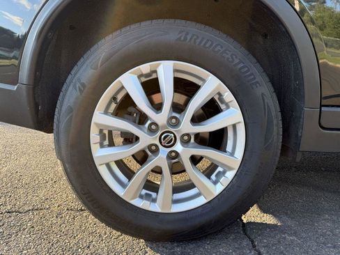 Used 2020 Nissan Rogue SV AWD/4WD image 36
