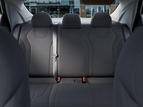 New 2026 Hyundai Elantra SE image 12