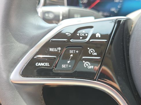 Used 2022 Mercedes-Benz E 350 4MATIC Sedan image 27