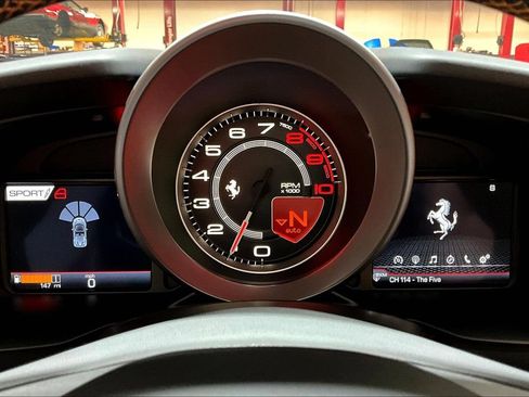 Used 2021 Ferrari F8 Tributo RWD image 13