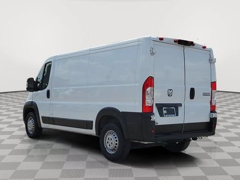 Used 2025 RAM ProMaster 2500 w/ Convenience Group FWD image 5