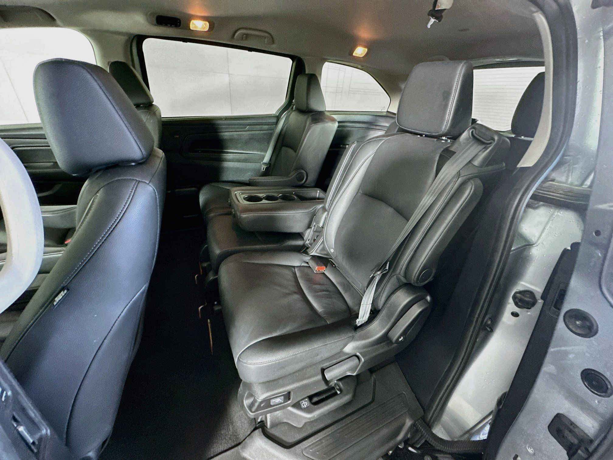 Used 2025 Honda Odyssey EX-L image 27