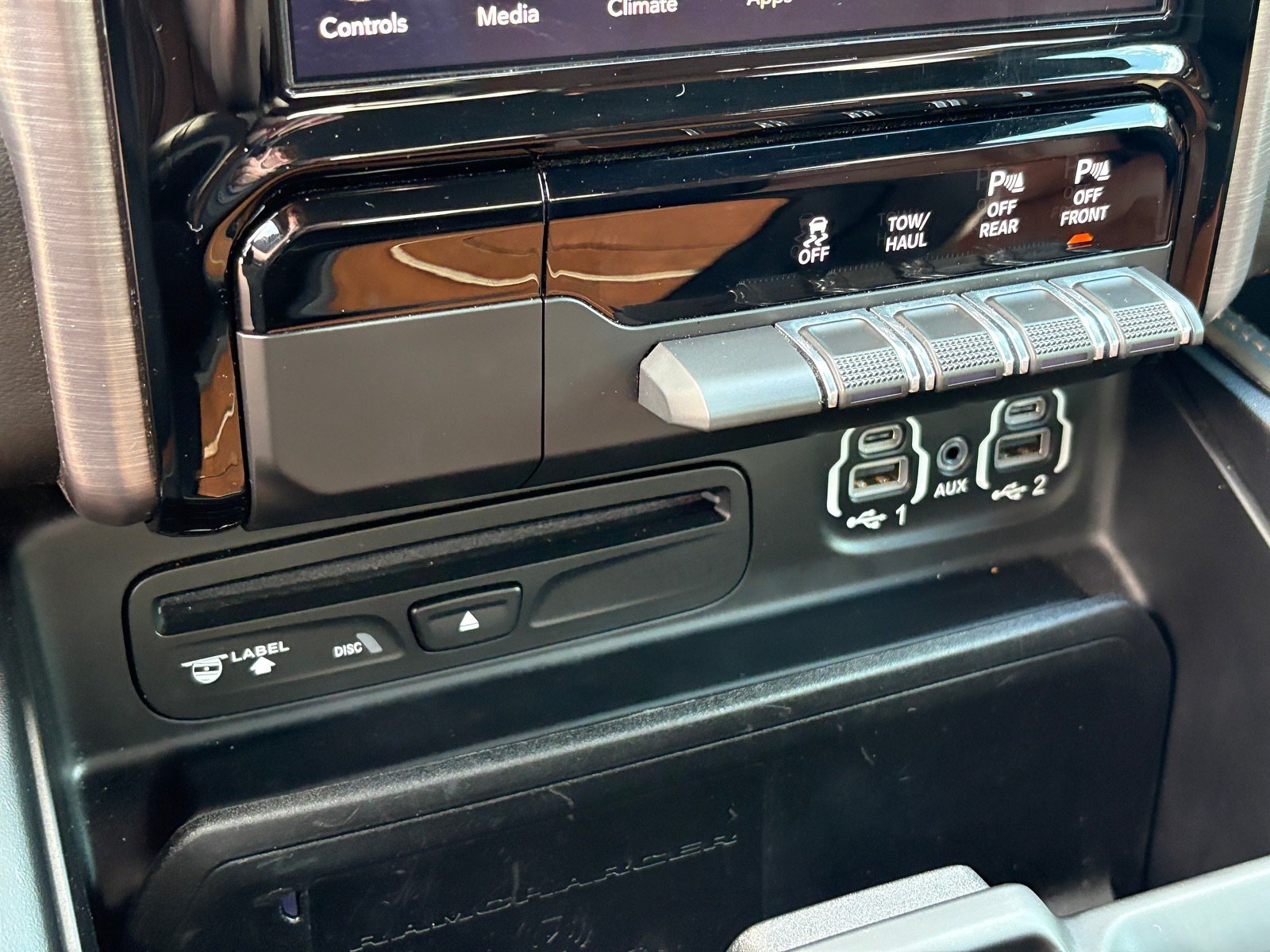 Used 2019 RAM 1500 Limited AWD/4WD image 26