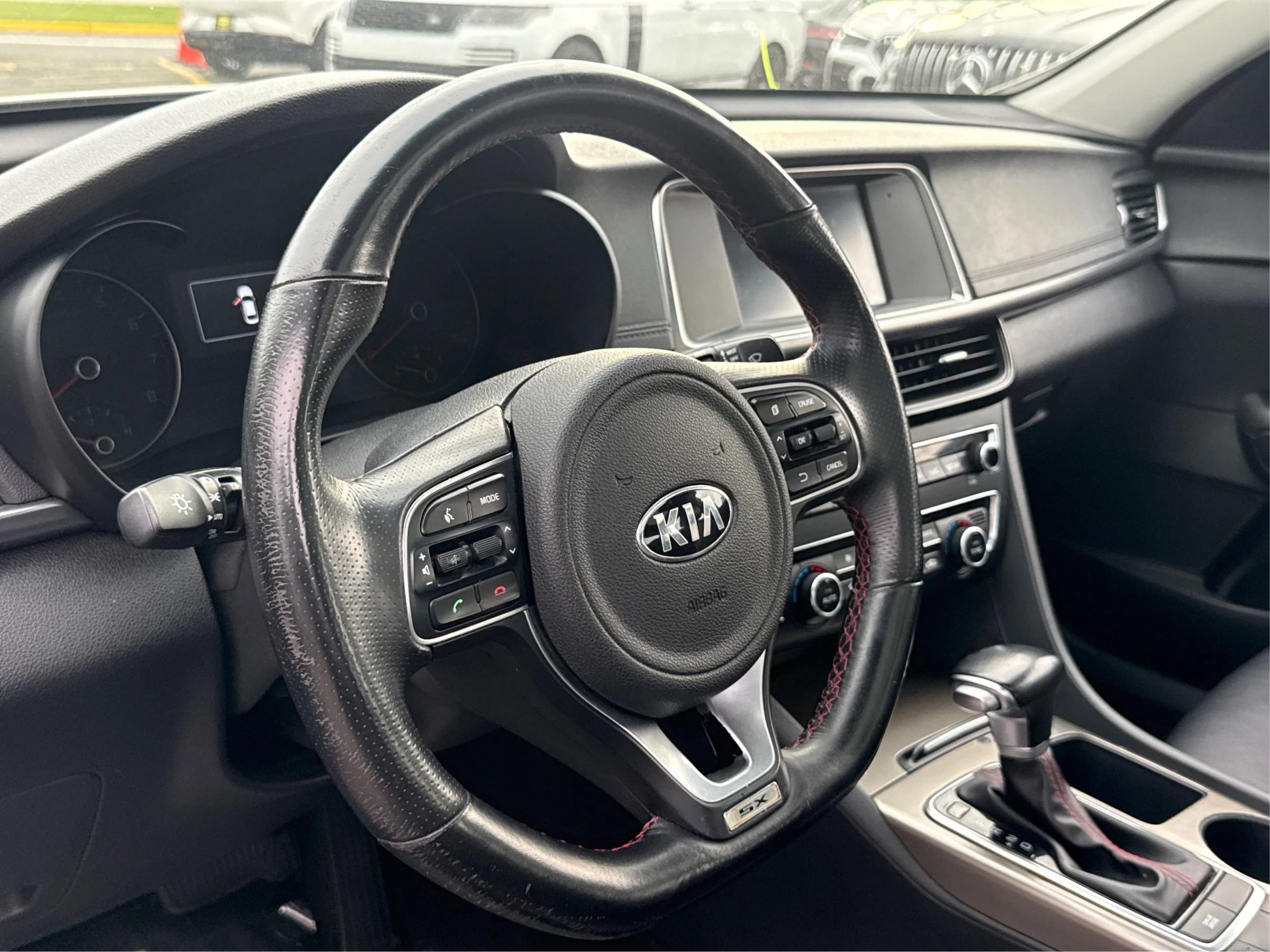 Used 2018 Kia Optima SX FWD image 16