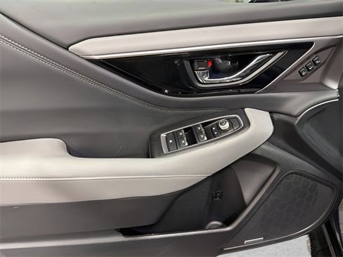 Certified 2025 Subaru Outback Limited w/ Popular Package #2 image 9