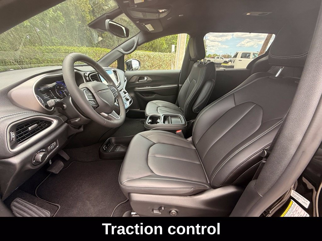 New 2027 Chrysler Pacifica Select w/ Family Tech Group FWD image 9