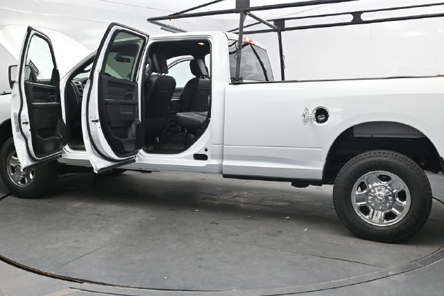 Used 2024 RAM 2500 Tradesman w/ Chrome Appearance Group AWD/4WD image 46
