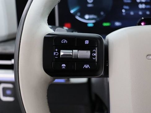 Used 2025 Hyundai Santa Fe Calligraphy FWD image 21
