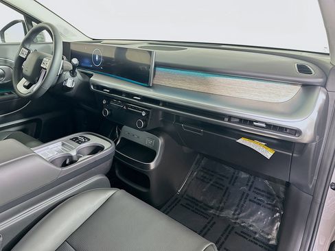 New 2026 Hyundai Ioniq 9 SEL image 30