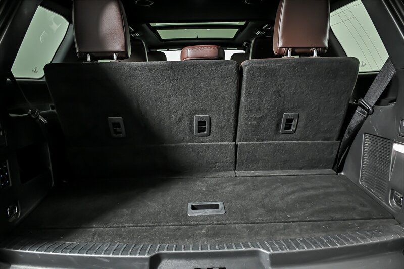 Used 2022 Ford Expedition Limited AWD/4WD image 10