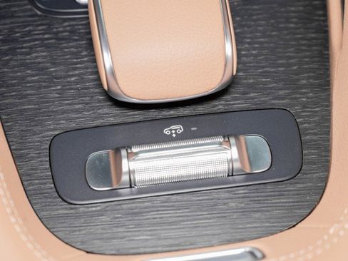 New 2026 Mercedes-Benz GLS 450 4MATIC image 25