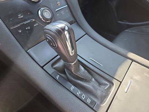 Used 2013 Ford Taurus SEL image 21