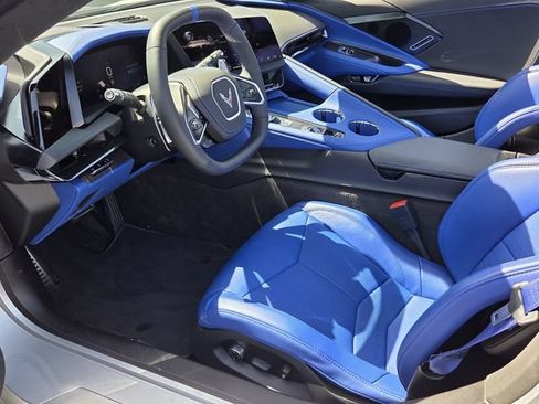 Used 2026 Chevrolet Corvette Stingray Premium Conv RWD image 9