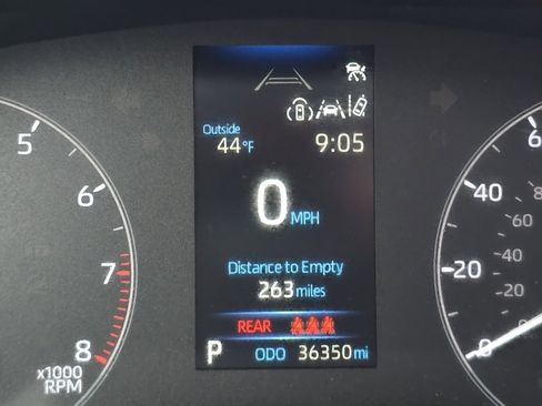 Used 2023 Toyota Corolla SE image 24