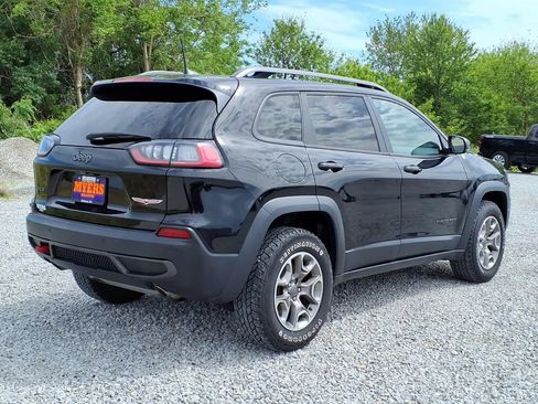 Used 2021 Jeep Cherokee Trailhawk w/ Premium Leather Package AWD/4WD image 7