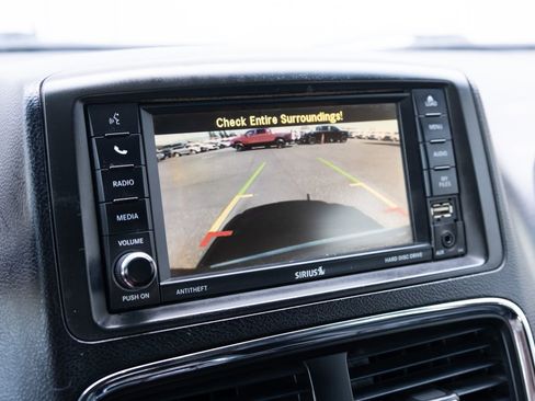Used 2017 Dodge Grand Caravan GT FWD image 8