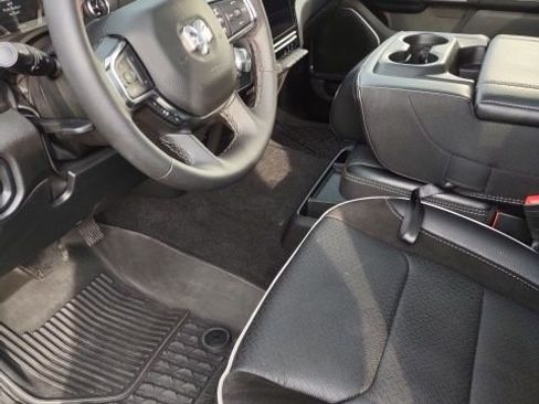 Used 2025 RAM 1500 Laramie image 11