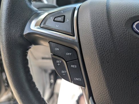 Used 2023 Ford Edge Titanium AWD/4WD image 22