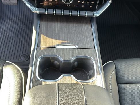 Used 2024 GMC Acadia Denali w/ Super Cruise Package image 23