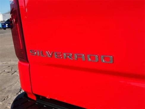 Used 2022 Chevrolet Silverado 1500 Custom Trail Boss image 5