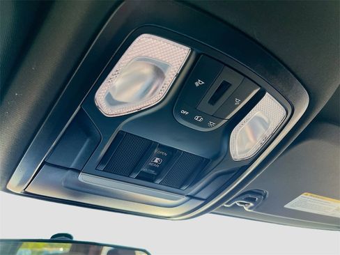 Used 2024 RAM 3500 Tradesman w/ Chrome Appearance Group image 32