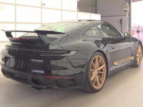 Used 2020 Porsche 911 Carrera S image 5