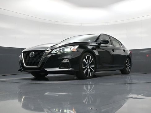 Used 2022 Nissan Altima 2.5 SR FWD image 18