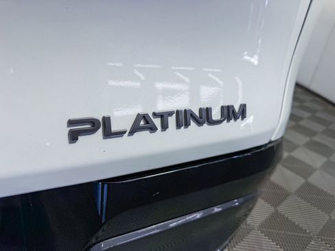 Certified 2025 Nissan Murano Platinum w/ Cargo Package AWD/4WD image 10