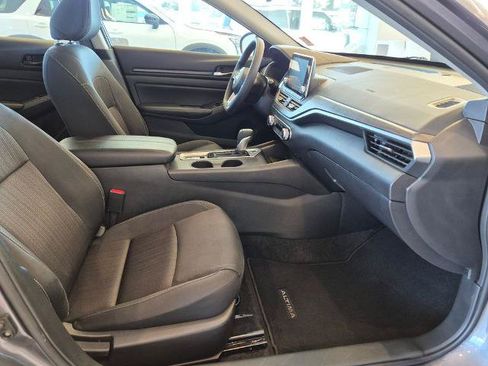 Certified 2025 Nissan Altima 2.5 SV AWD/4WD image 24