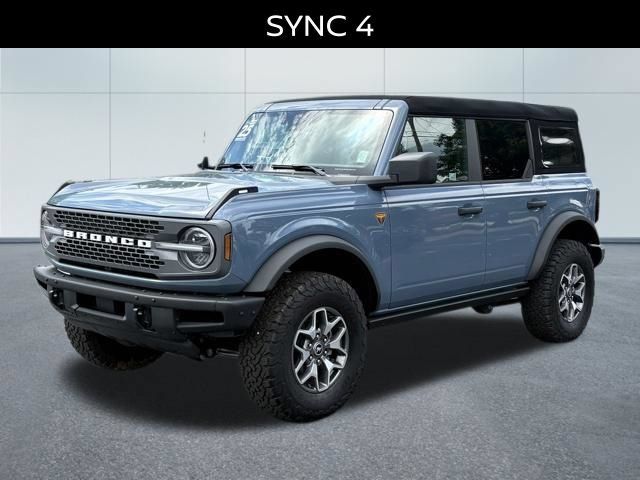 Used 2025 Ford Bronco Badlands AWD/4WD image 7