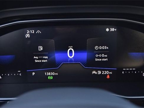 Certified 2024 Volkswagen Jetta SE w/ Panoramic Sunroof Package image 12