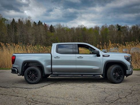 New 2026 GMC Sierra 1500 Elevation image 2
