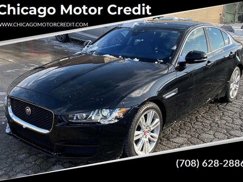 Used 2019 Jaguar XE Prestige image 1