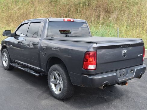 Used 2017 RAM 1500 Express w/ Express Value Package AWD/4WD image 6