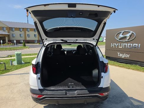 Used 2024 Hyundai Tucson SEL FWD image 14