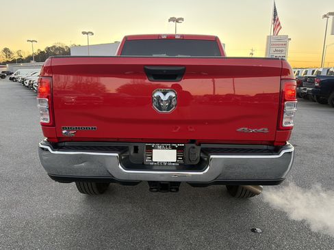 Used 2024 RAM 2500 Big Horn w/ Bed Utility Group image 7