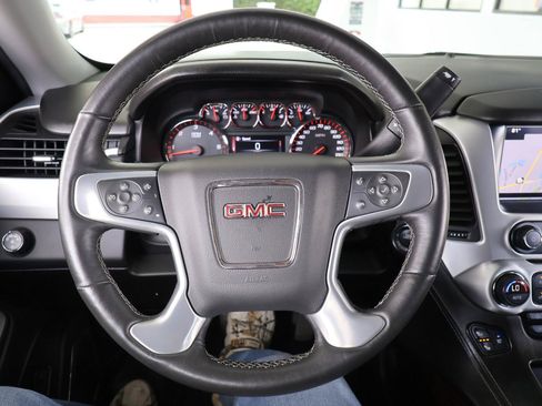 Used 2016 GMC Yukon XL SLT w/ Premium Edition RWD image 26