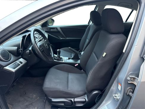 Used 2011 MAZDA MAZDA3 i Touring image 9
