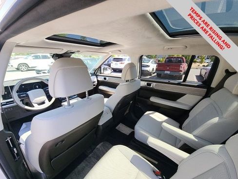 Used 2025 Hyundai Santa Fe Calligraphy image 22