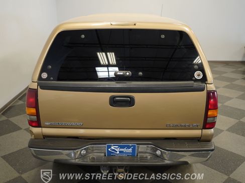 Used 2000 Chevrolet Silverado 1500 LS w/ Off-Road Chassis Pkg AWD/4WD image 28